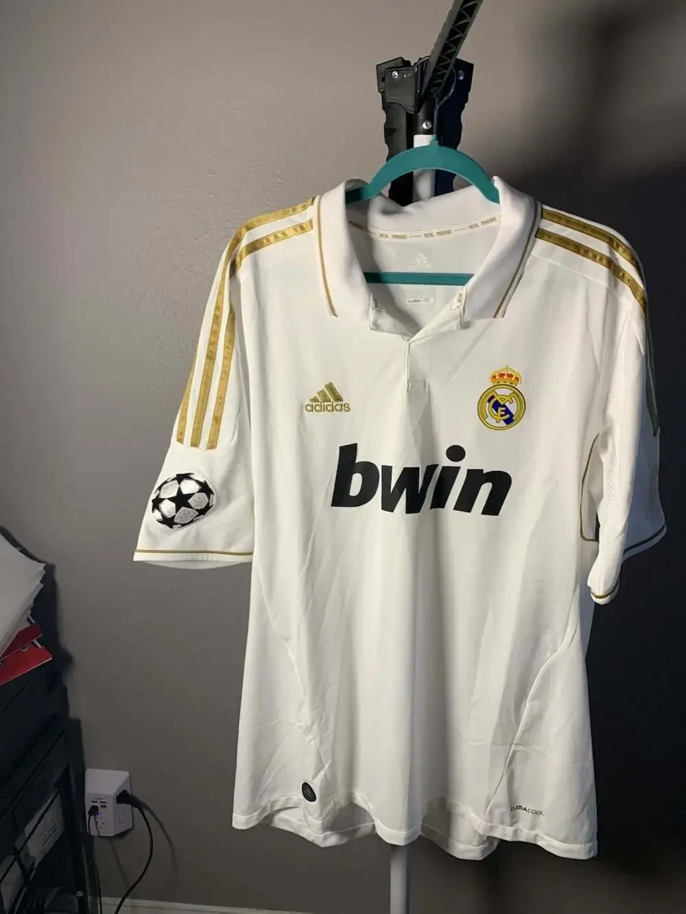 Adidas 2011-2012 Real Madrid Home Soccer Jersey Shirt White Gold XL
